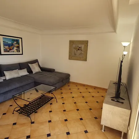 T3 Climatise En Rez-de-jardin, Piscine, Et Centre-ville A Pied - 6 Pers, Ste Maxime - Fr-1-780-42 Apartment *