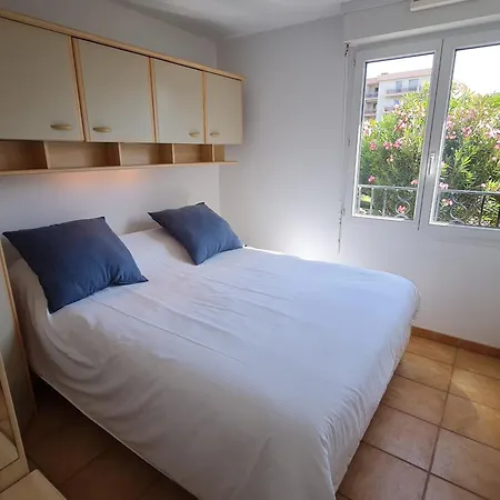 T3 Climatise En Rez-de-jardin, Piscine, Et Centre-ville A Pied - 6 Pers, Ste Maxime - Fr-1-780-42 شقة