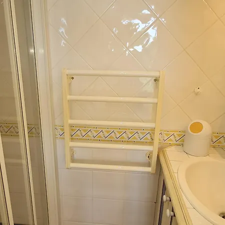 T3 Climatise En Rez-de-jardin, Piscine, Et Centre-ville A Pied - 6 Pers, Ste Maxime - Fr-1-780-42 Daire Sainte-Maxime