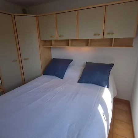 T3 Climatise En Rez-de-jardin, Piscine, Et Centre-ville A Pied - 6 Pers, Ste Maxime - Fr-1-780-42 *